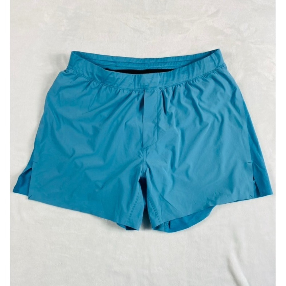 NWOT Ten Thousand The Distance Short Sz L Blue Lined Crossfit Gym MSRP $128